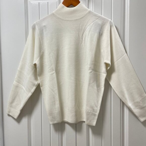 NWOT Vintage Gianni Dolce White Mock Neck Sweater - Picture 3 of 11